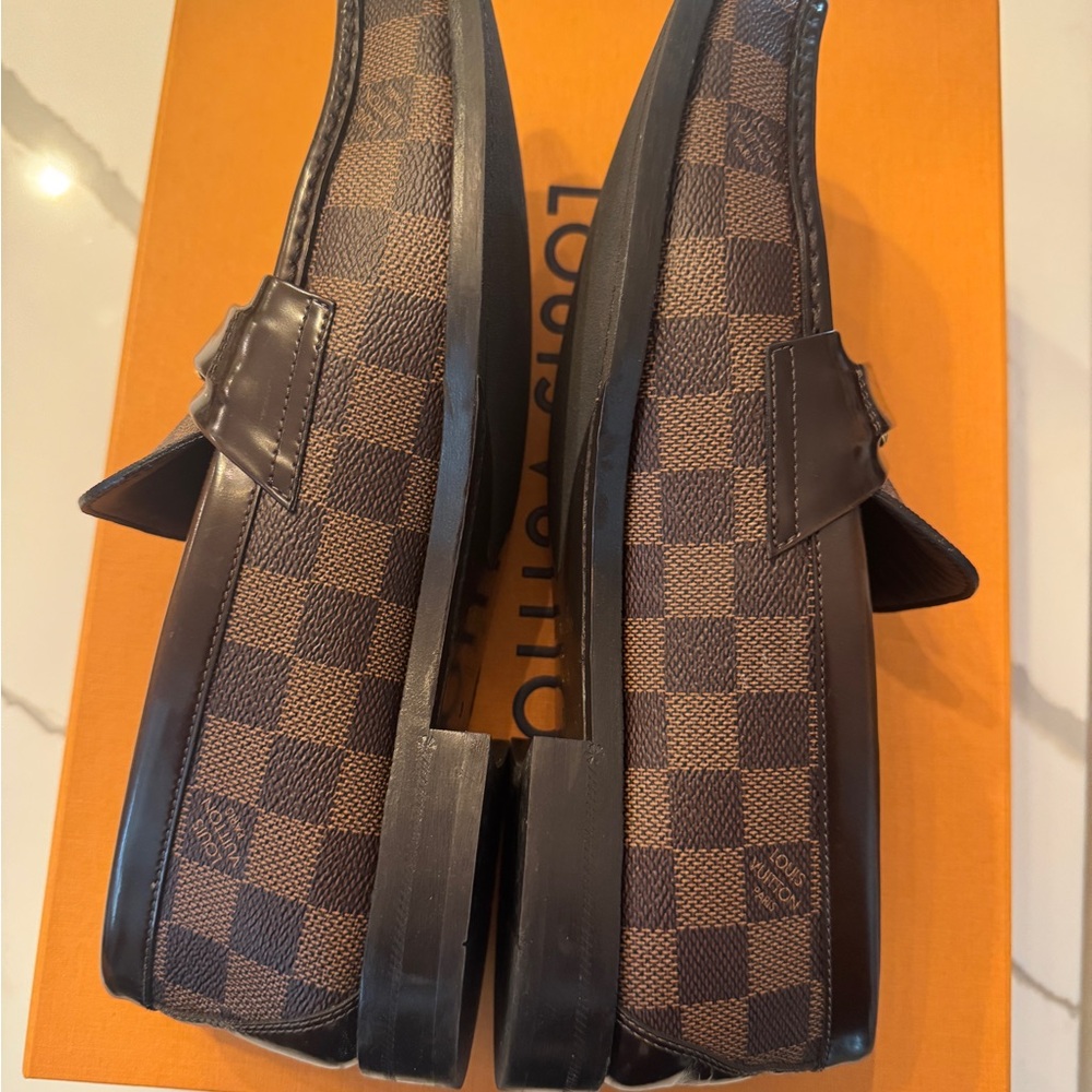 Men's Louis Vuitton Loafers - Picture 5 of 10